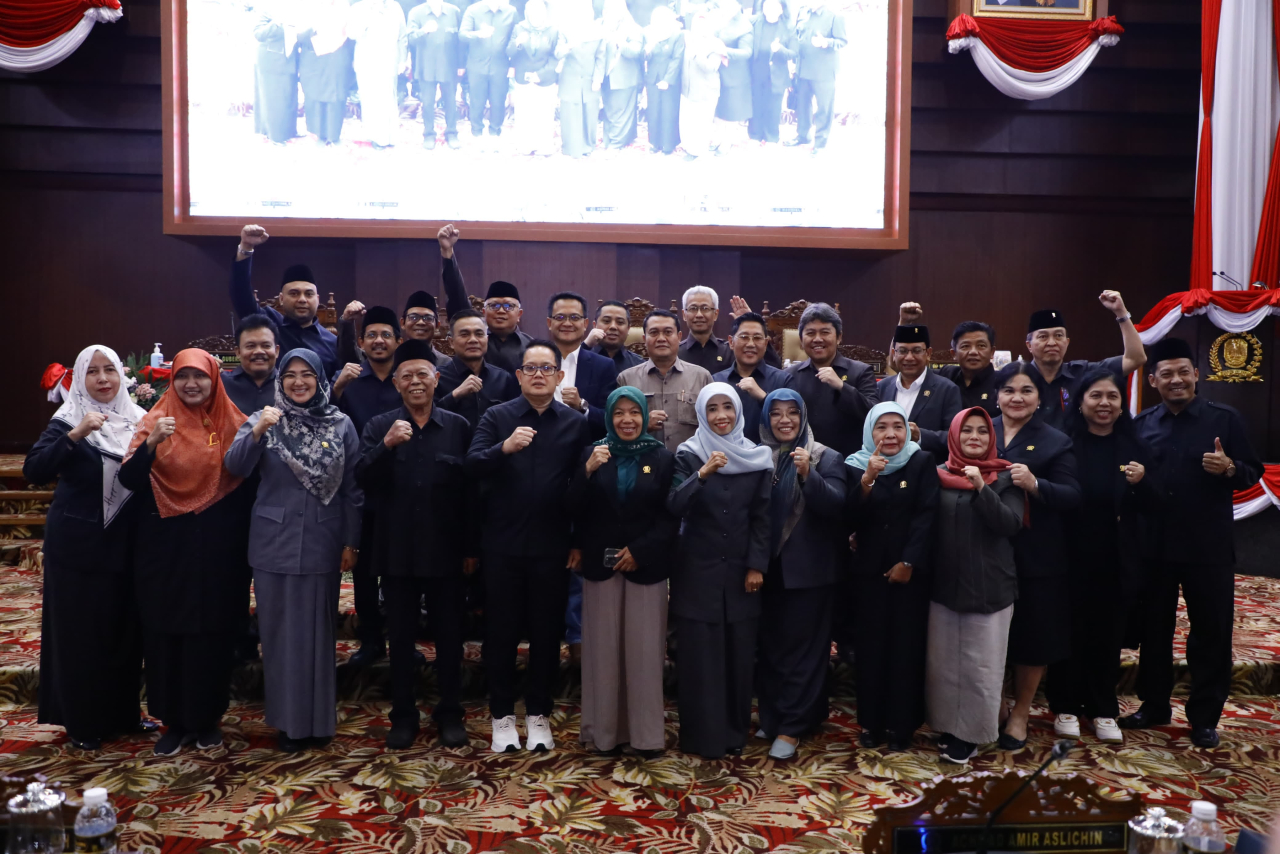 116 Anggota DPRD Jatim Pamit Akhiri Masa Tugas, Pj. Gubernur Adhy Beri Hormat Atas Kinerja Mereka