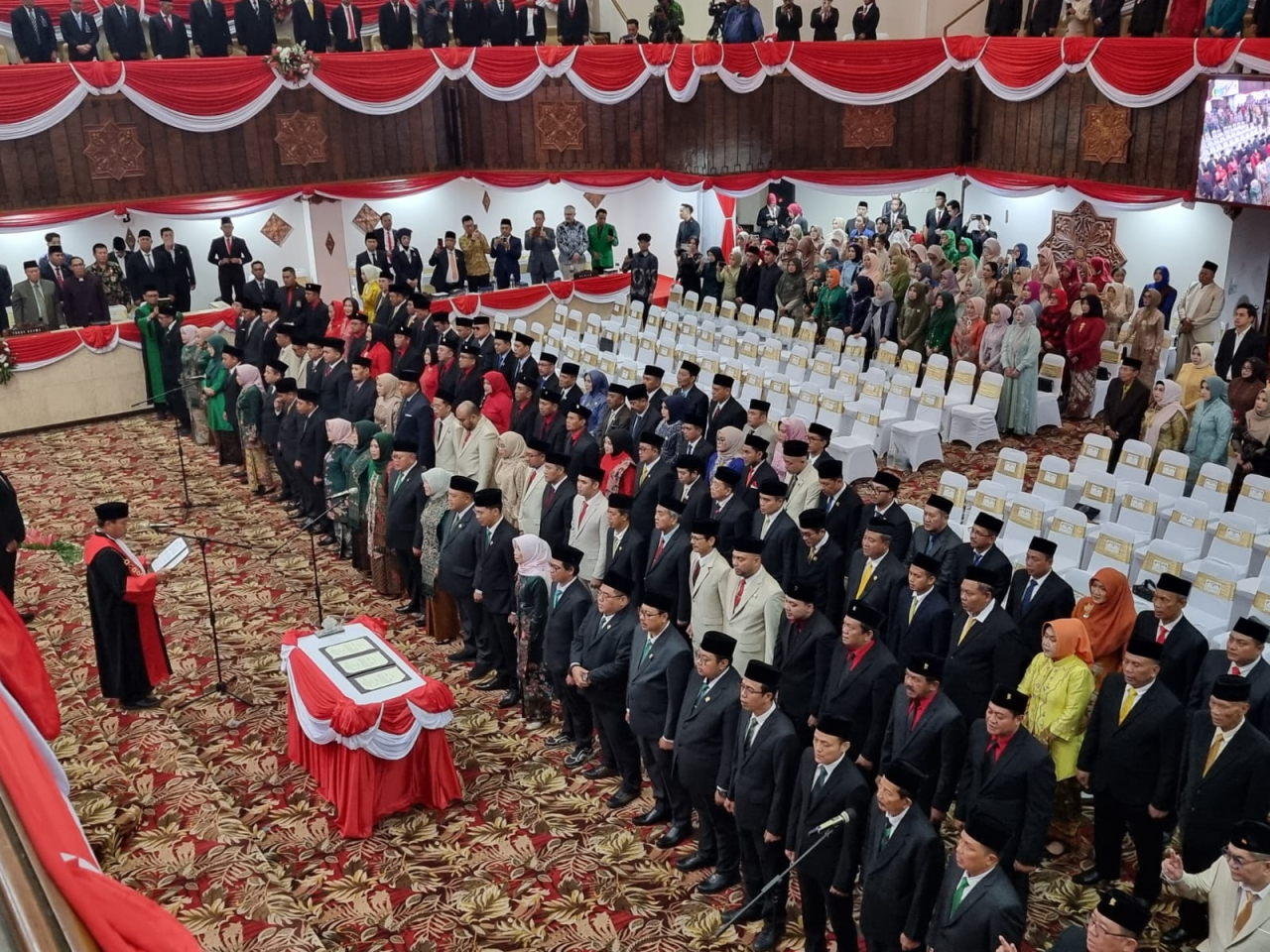 120 Anggota DPRD Jatim Dilantik, Dipenuhi Wajah Baru