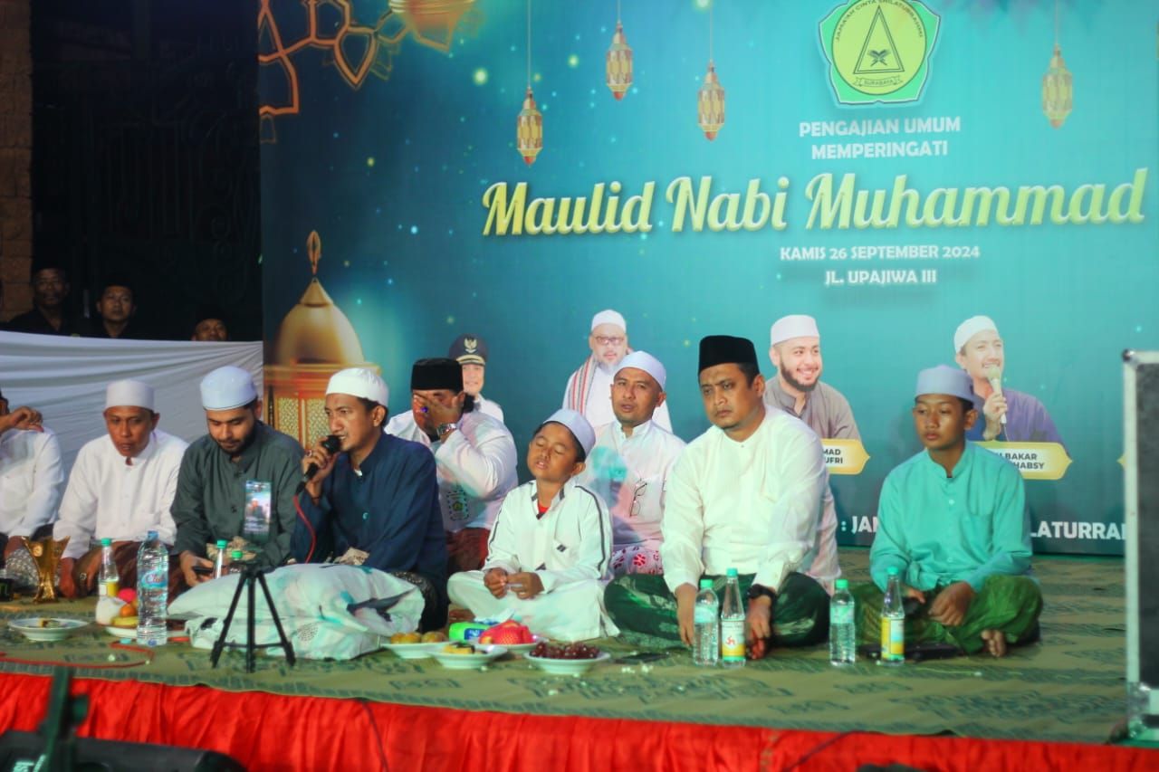 Hadiri Maulid Nabi, Ketua Fraksi PKS Surabaya Ajak Teladani Akhlak dan Cinta Rasulullah 