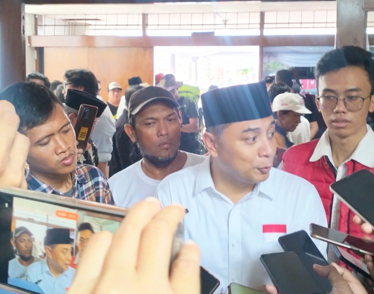 Eri Cahyadi Resmikan Posko Kemenangan Erji