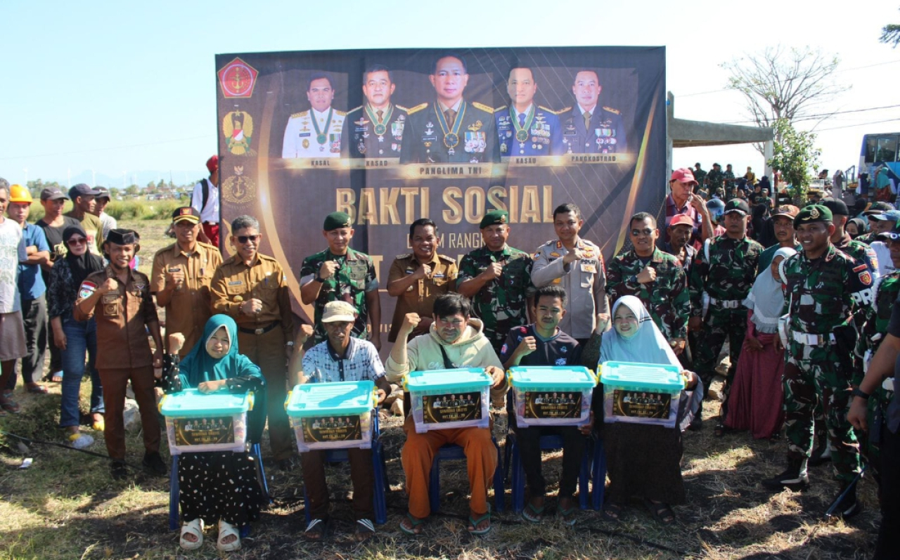 250 Prajurit Yonif 433/JS/3/3/Kostrad Tebar kebahagiaan kepada Masyarakat Jeneponto