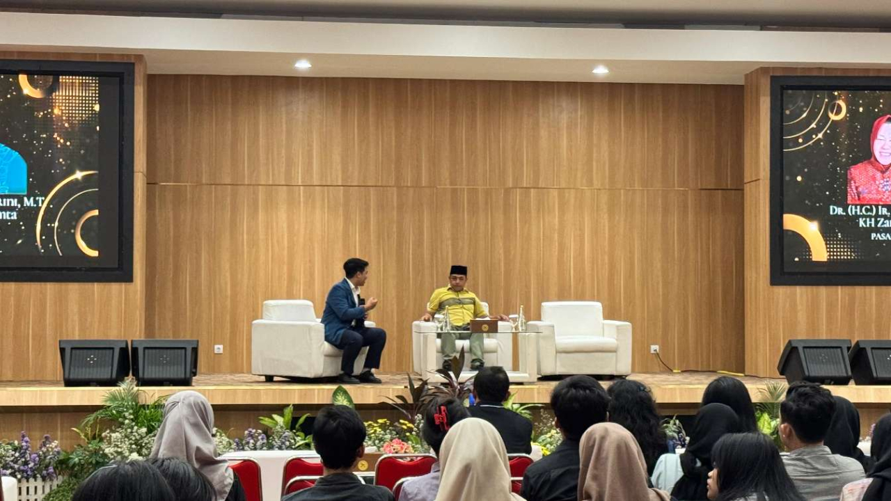 Di Hadapan Mahasiawa Unair, Gus Hans Bilang Politik Hargai Track Record Dibanding Uang