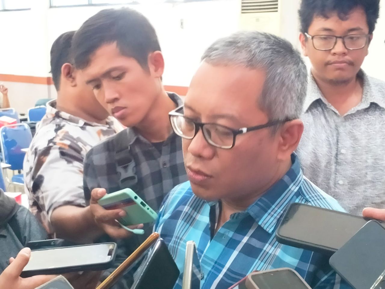 Debat Calon Walikota Surabaya Cuma Pemaparan Visi-misi