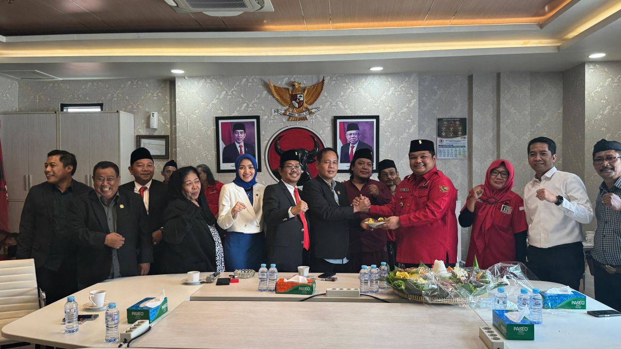 Pimpinan DPRD Surabaya Resmi Dilantik, PDIP: Gaspol untuk Kerja Kerakyatan