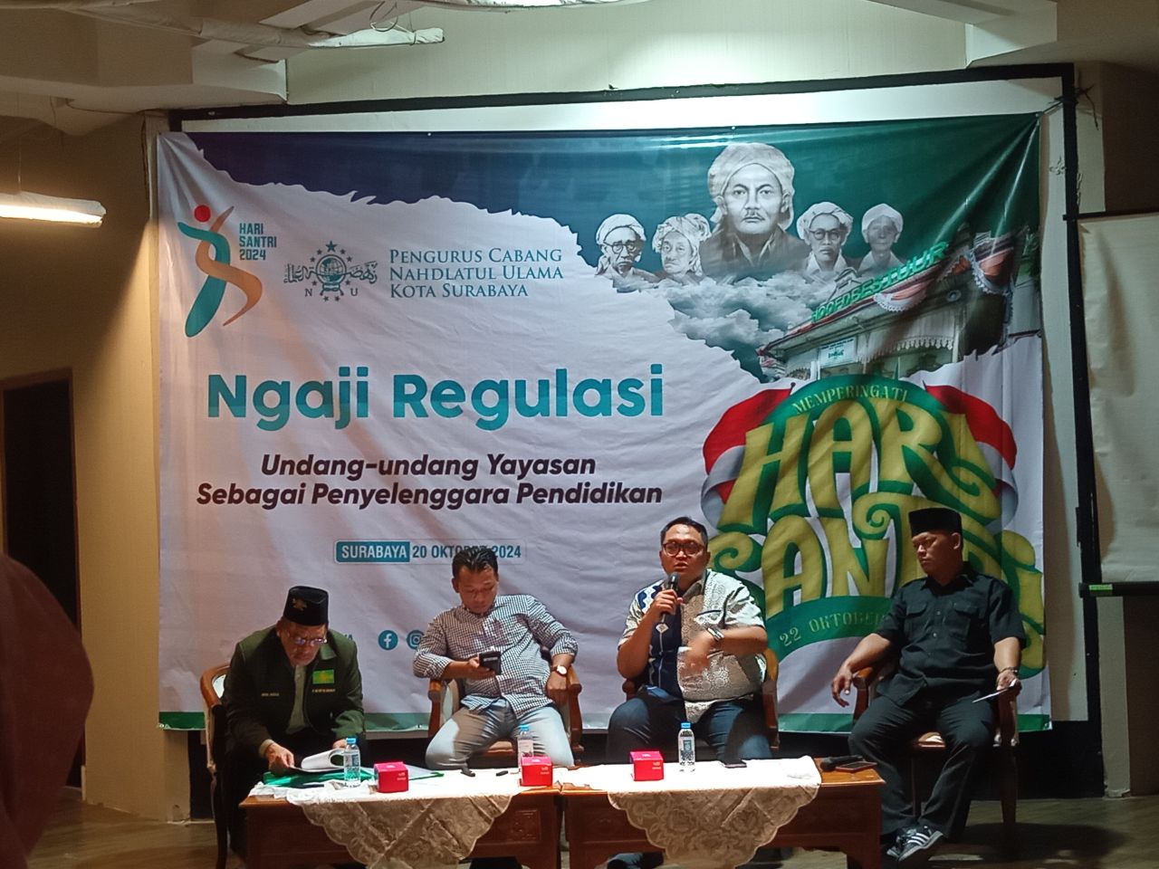 Songsong Hari Santri Nasioanal, LPBHNU Surabaya Ngaji Regulasi 