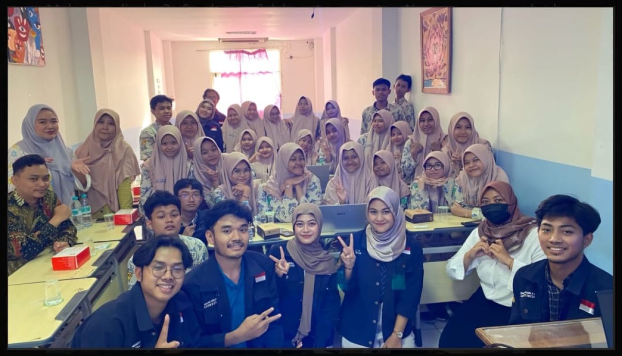 UPN Veteran Jawa Timur Tingkatkan Keterampilan Digital Siswa SMA Muhammadiyah 3 Surabaya 