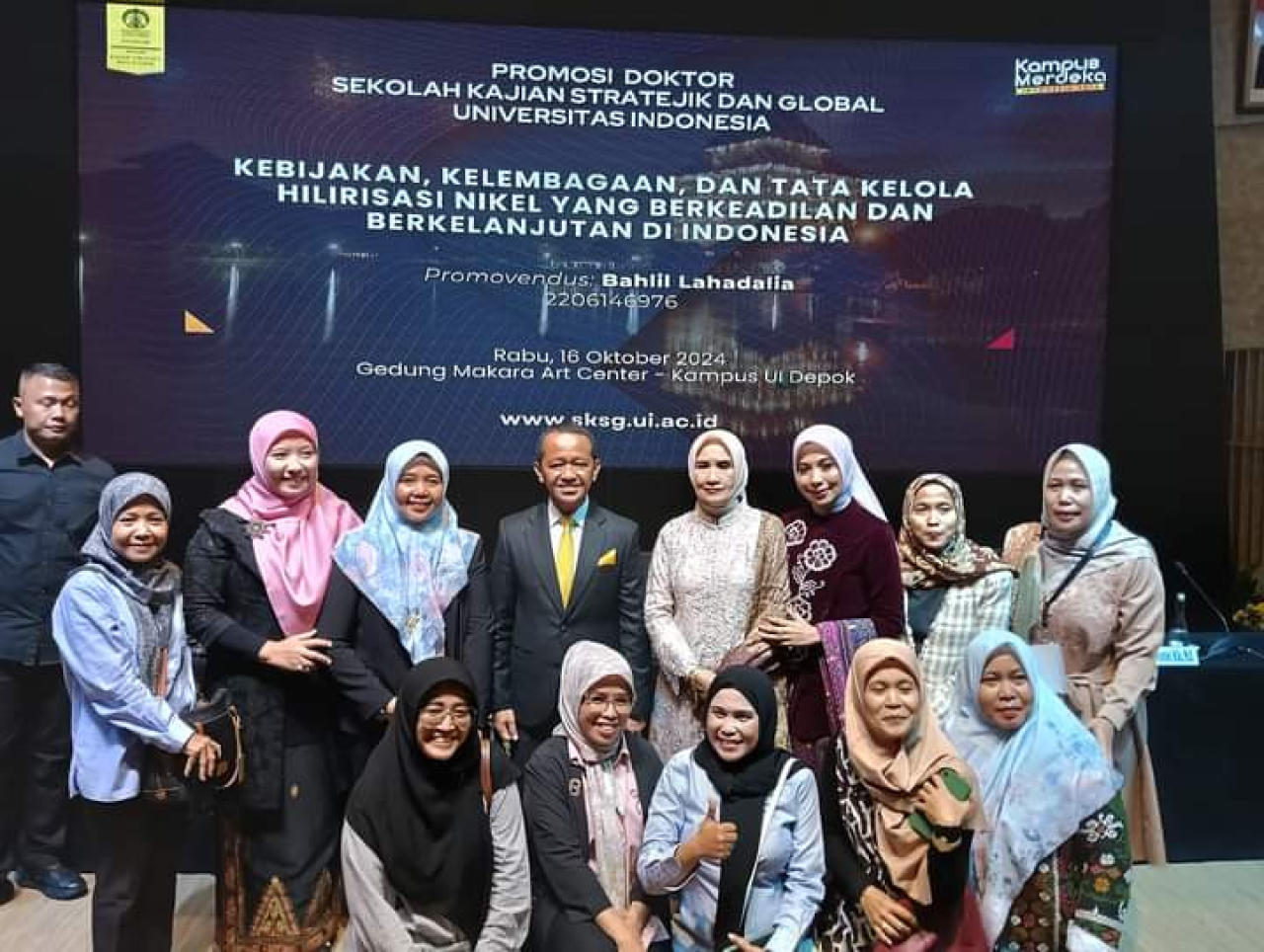 Bahlil Lahadalia Raih Gelar Doktor, Soroti Hilirisasi Nikel di Indonesia