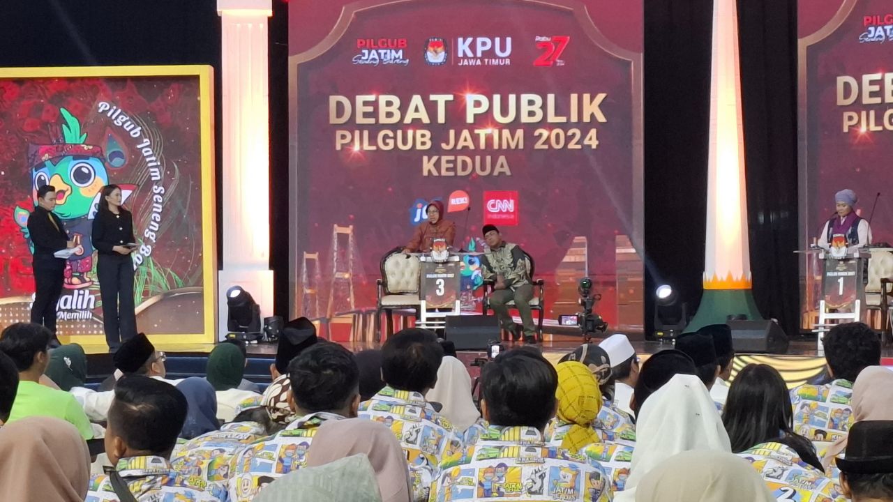 Risma: Kunci Kesuksesan Pembangunan di Jawa Timur Harus Melibatkan Masyarakat