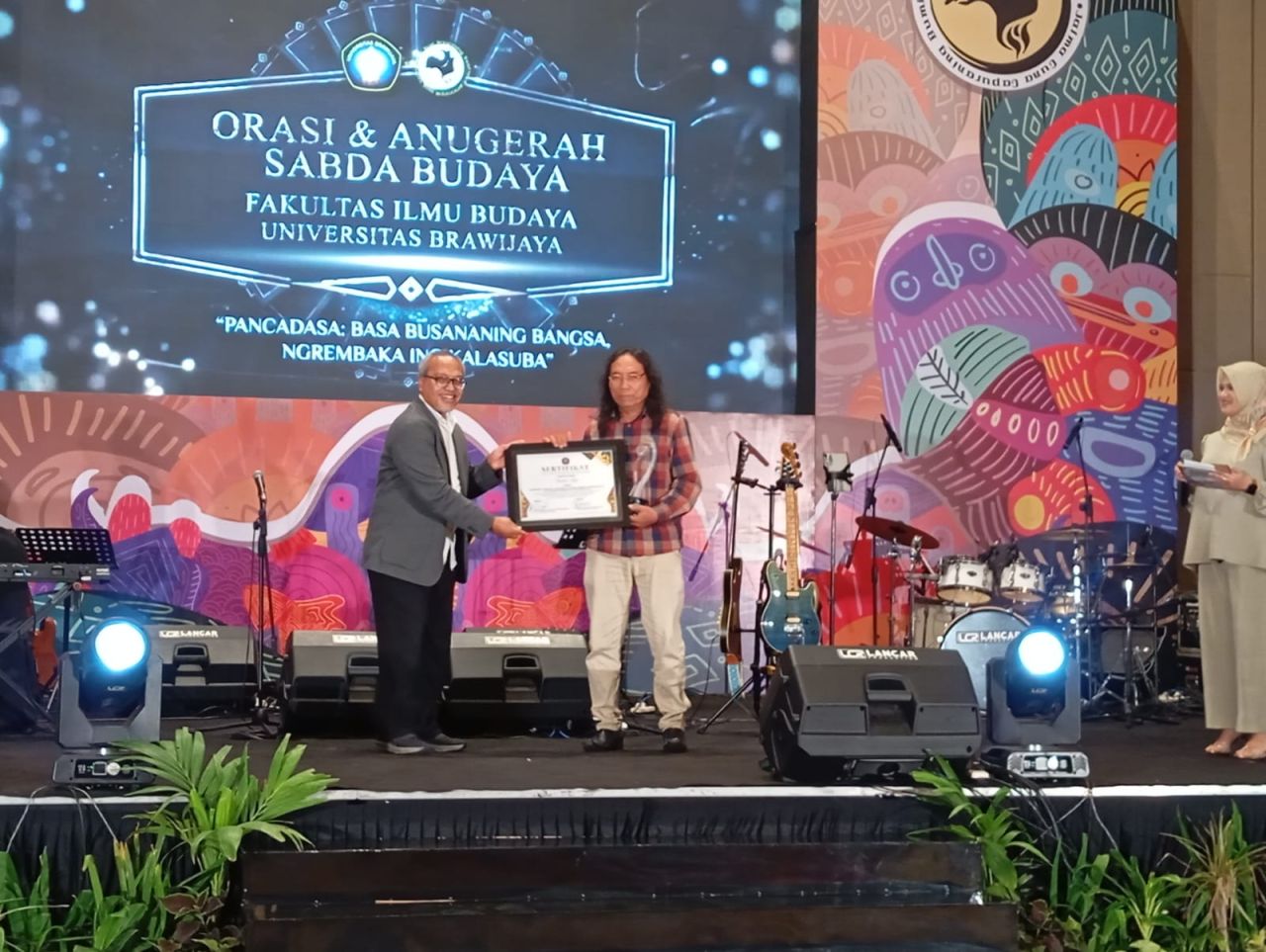 Komunitas Teater Api Indonesia Raih Penghargaan Anugerah Sabda Budaya 2024  