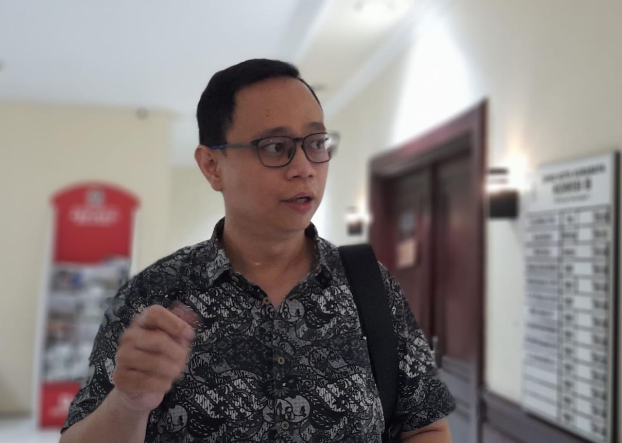 Atasi Banjir, Bro Michael Desak Pemkot Koordinasi dengan Pelindo Lakukan Pengerukan Teluk Lamong