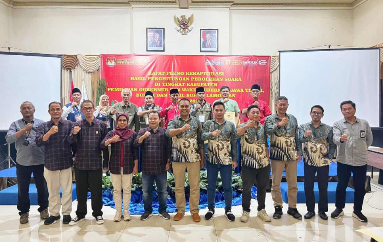 KPU Lamongan : Paslon nomor urut 02, Yuhronur-Dirham Menang Raih 407.541 (55,46%)