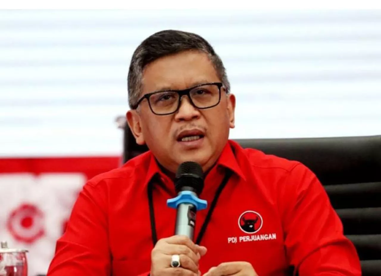 Hasto : Pertemuan Bu Mega Dan Pak Prabowo Akan Segera Terwujud