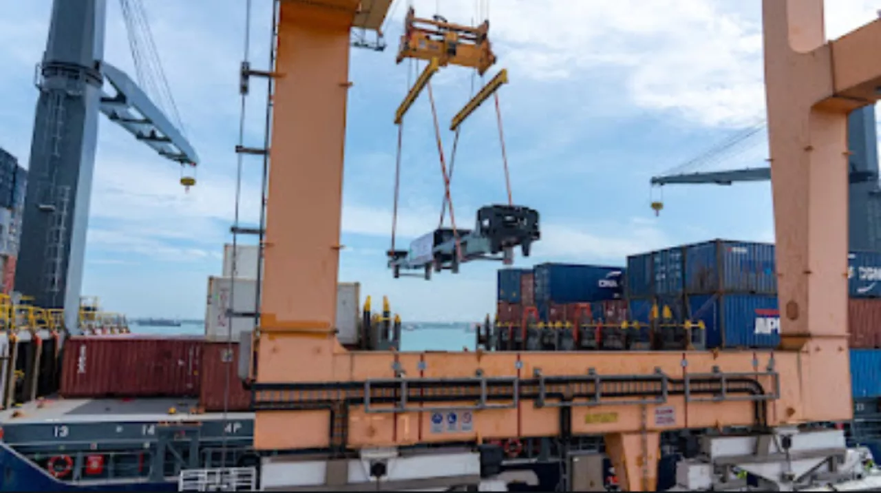 TPS Support Ekspor Locomotive Platform INKA ke Australia