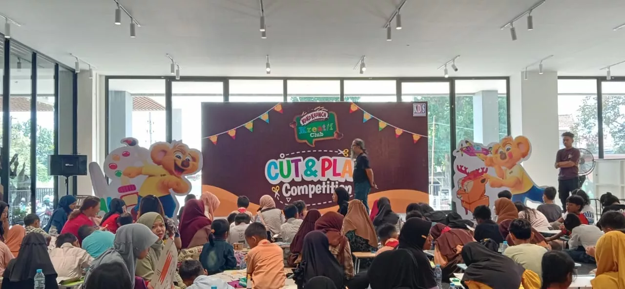 Siswa SD di Bondowoso ikuti kompetisi Cut & Play Competition
