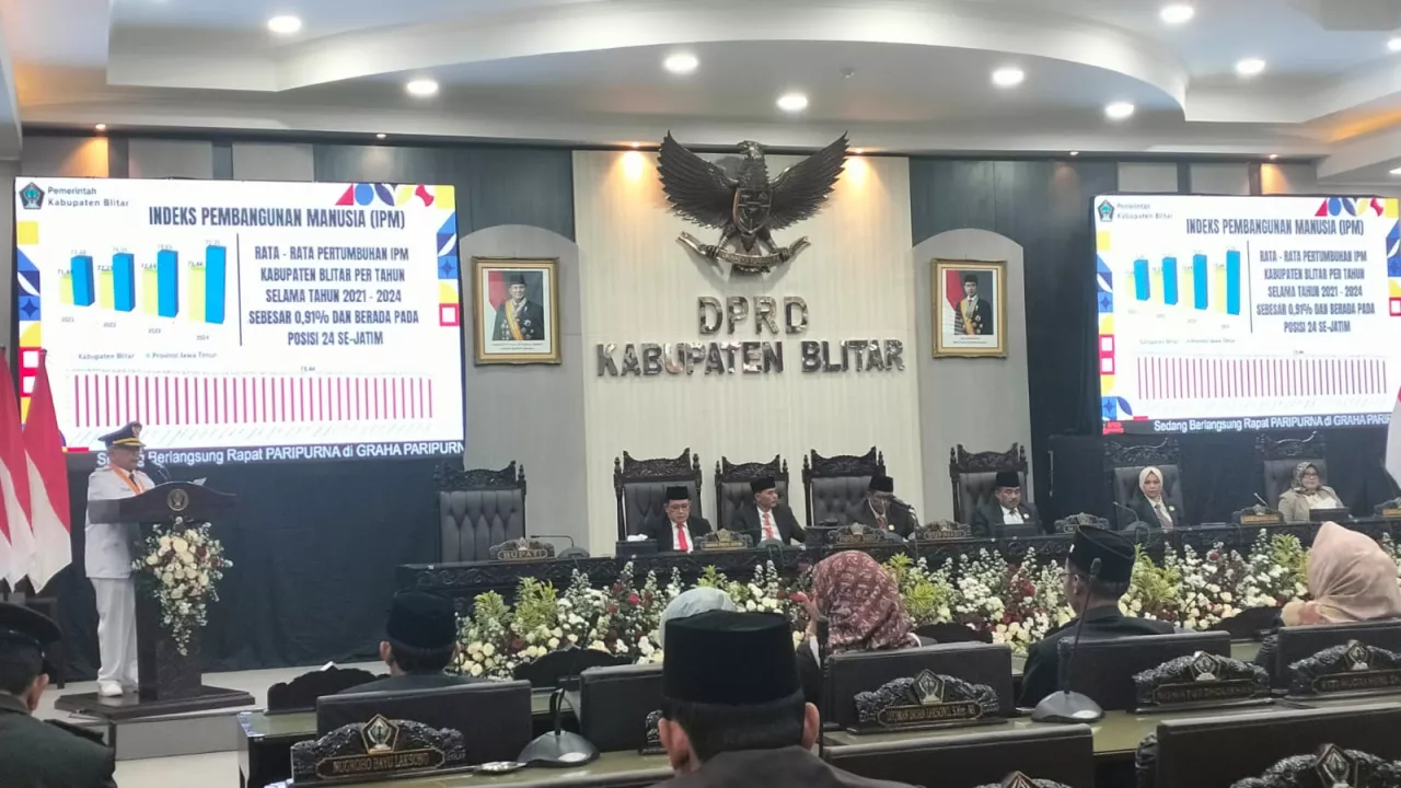 DPRD Kabupaten Blitar Gelar Paripurna Serah Terima Jabatan Bupati dan Wakil Bupati