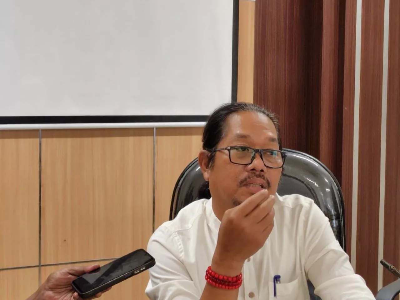 Pansus LKPJ Soroti Pengentasan Kemiskinan dan Pengelolaan Aset Milik Pemkot Surabaya 