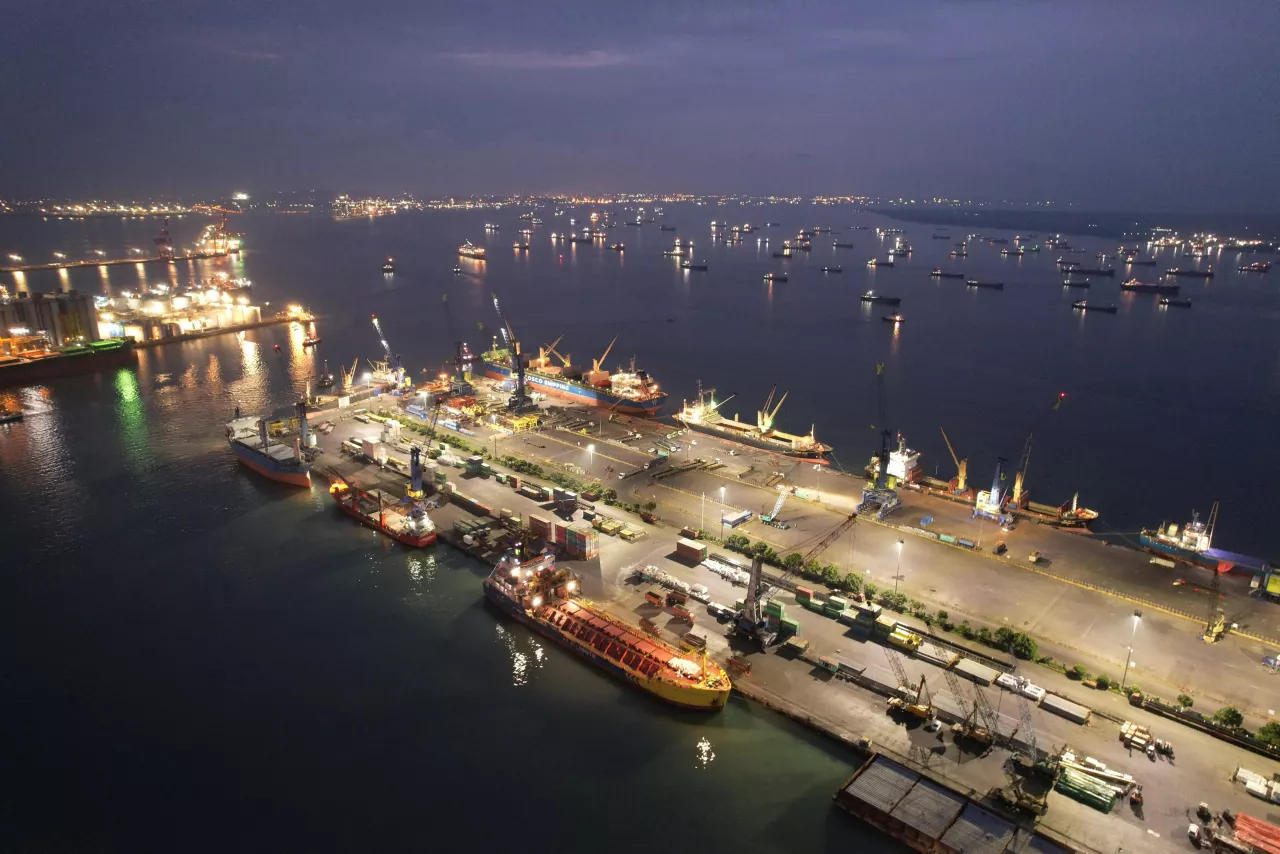Pelindo Multi Terminal Grup Siap Layani Logistik Nonpetikemas Selama Lebaran 2025