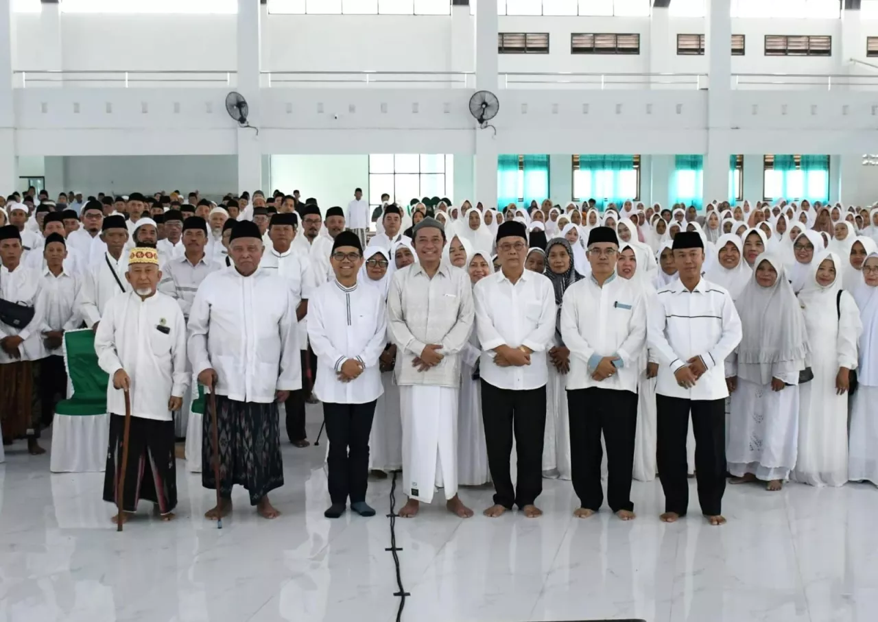 Bupati Bondowoso Ajak Jamaah Calon Haji Serius Ikuti Manasik: "Haji Bukan Hanya Perjalanan Fisik"