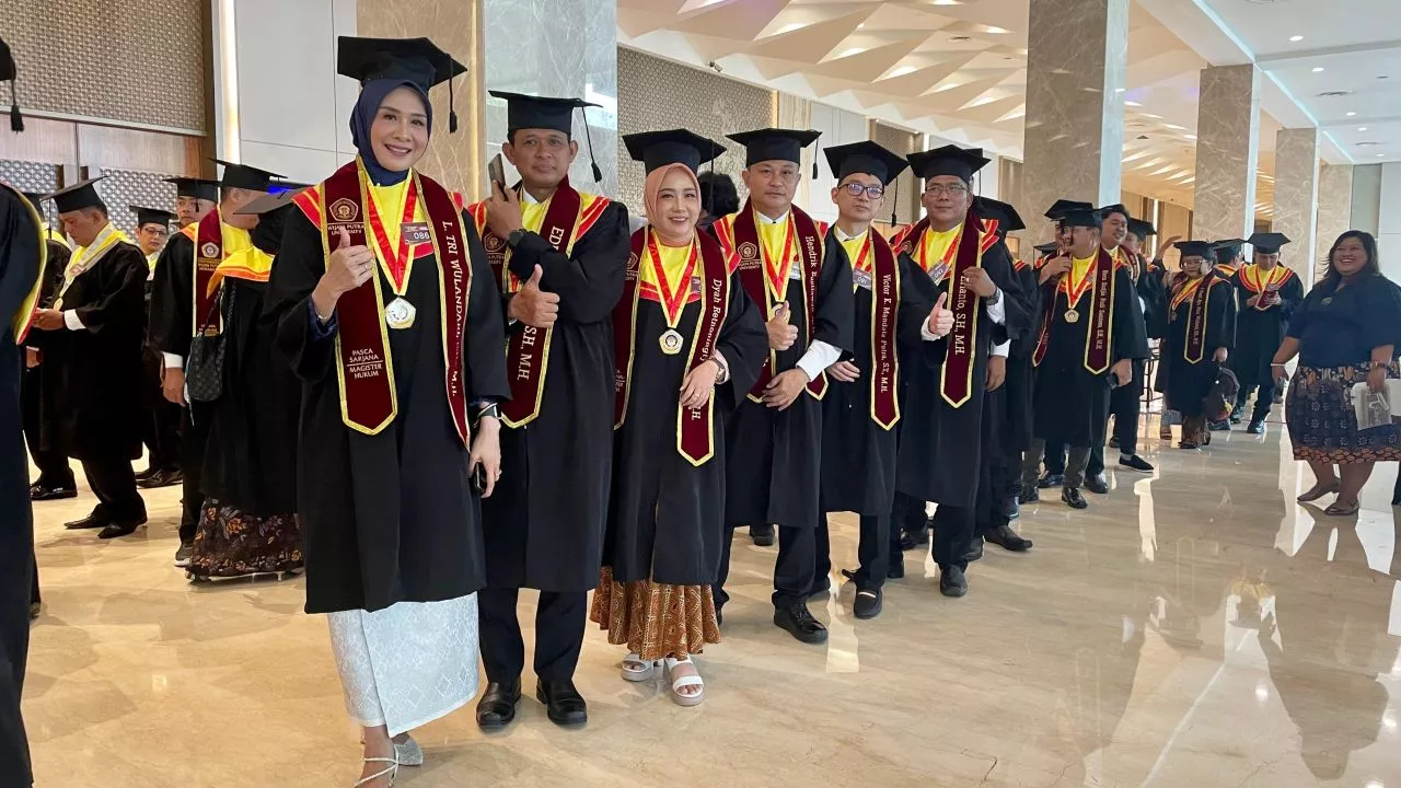 PU Beritaplus.id Raih Magister Hukum, Efianto: Ini Modal untuk Langkah Selanjutnya