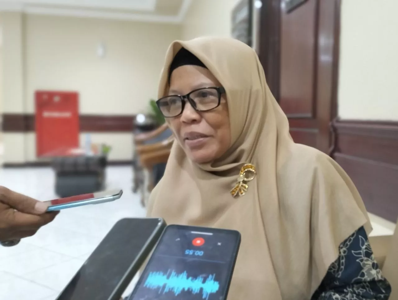 Enny Minarsih UMKM Surabaya Masih Terjerat Bank Titil