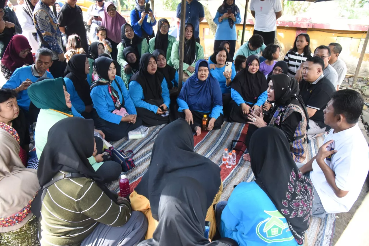 Wabup Sidoarjo Kegiatan Sosial dan Curhat dengan Masyarakat di Sidokerto Buduran