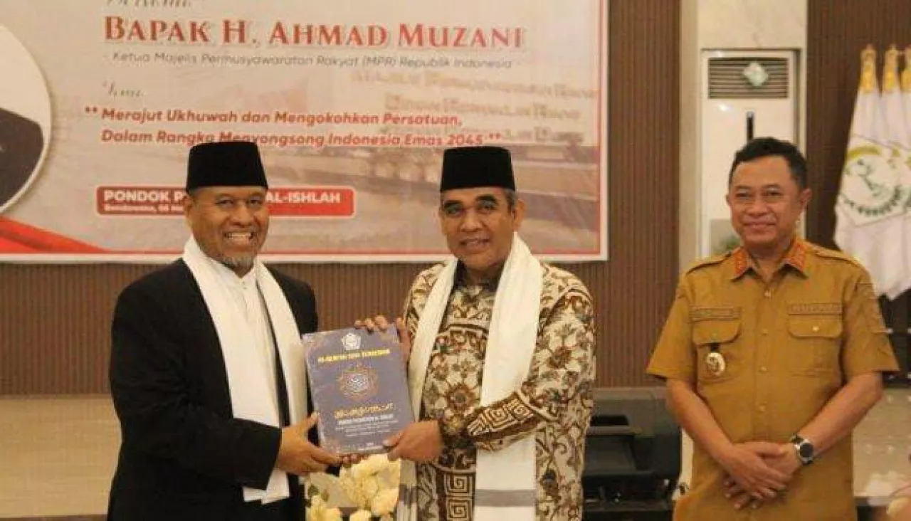 KH Thoha Yusuf: Dirjen Ponpes Hadiah Presiden untuk Komunitas Pesantren
