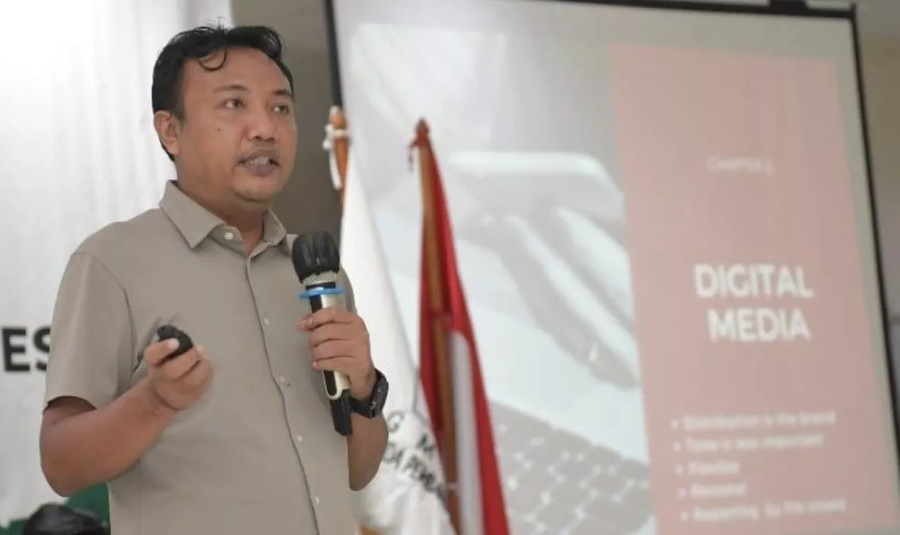 Tantangan Humas di Era Post Truth, Algoritma dan AI