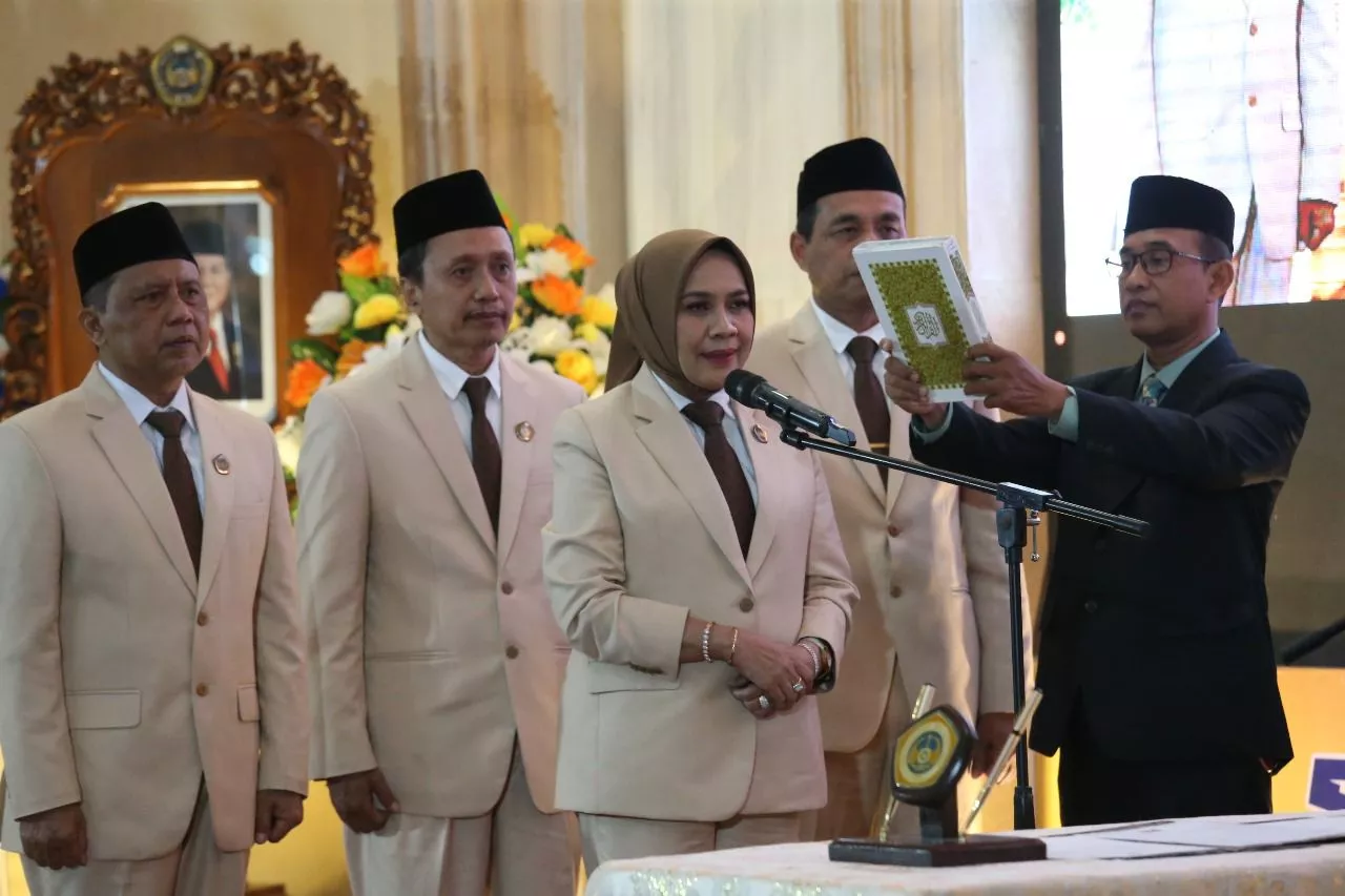 Pemimpin Visioner: Siti Marwiyah Pertegas Komitmen Majukan Unitomo