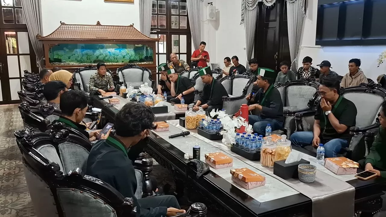 HMI Sidoarjo Kritisi 100 Hari Kerja Kepemimpinan Subandi-Mimik