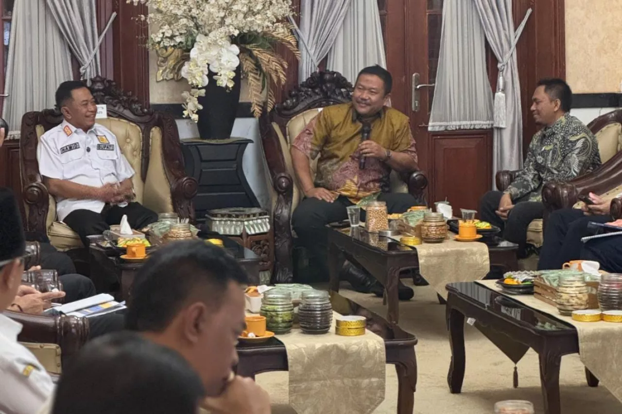 Dari Pendopo ke Pusat: Ikhtiar Bupati Bondowoso Menjemput Asa Infrastruktur