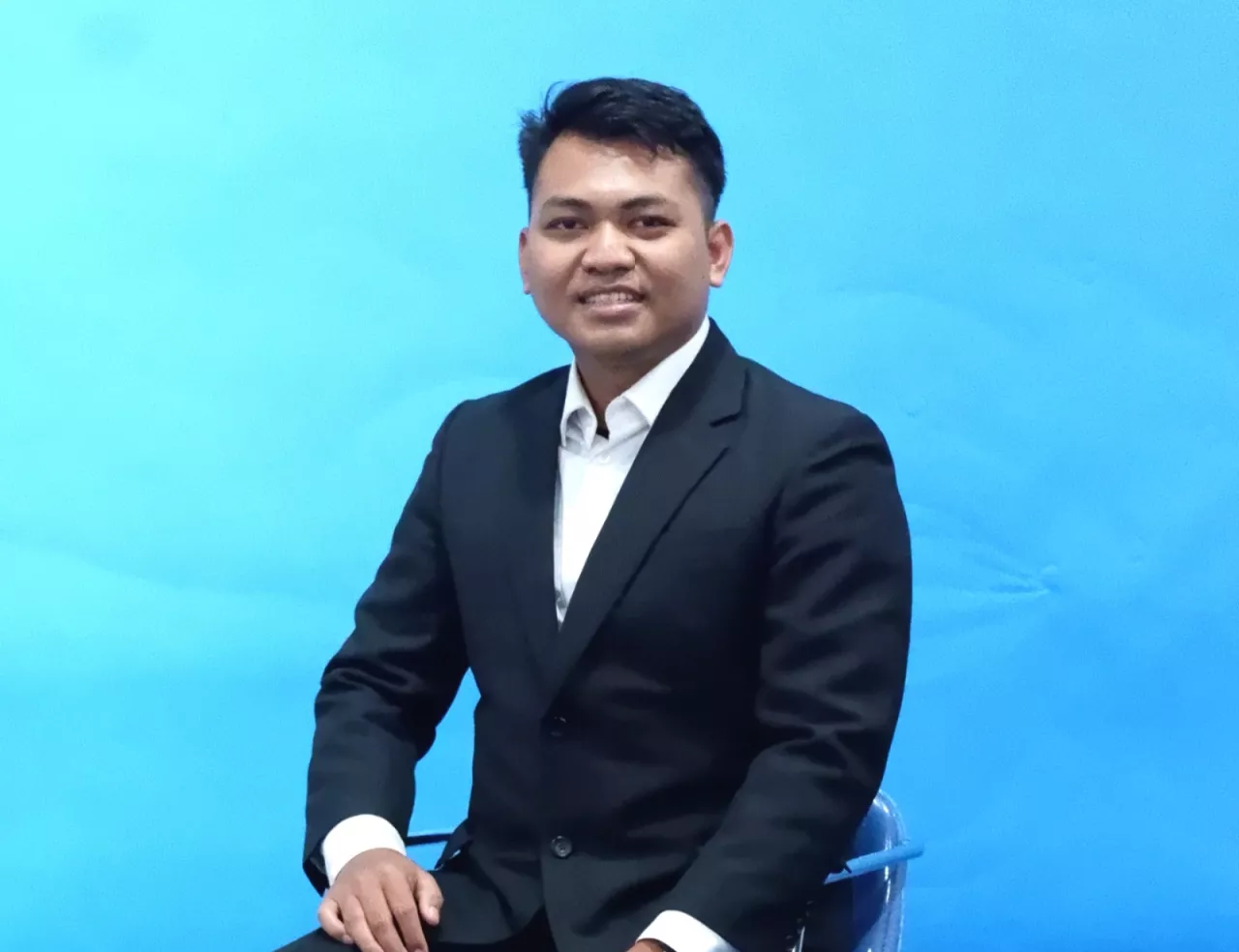 Merajut Budaya Sunda melalui Komunikasi ala Bapak Aing (KDM)