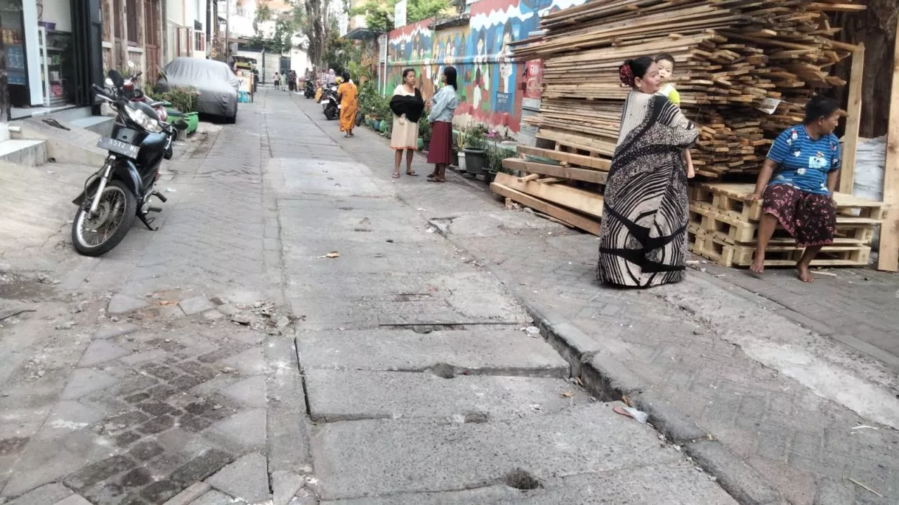 Warga Srengganan Lebar Keluhkan Saluran Rusak, Pengajuan Sejak 2020 Belum Direalisasi
