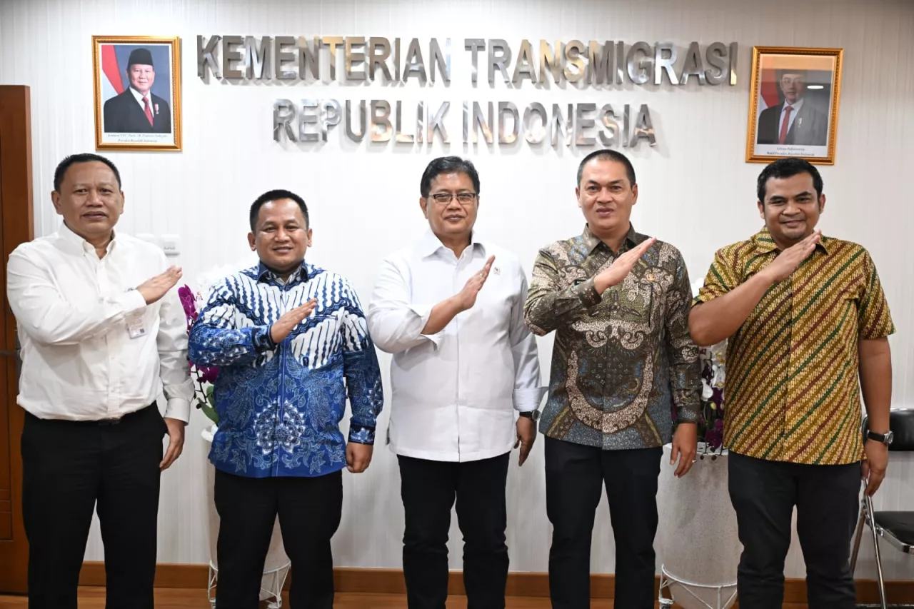 Bertemu Bupati Novriwan, Wamen Viva Yoga: Tulang Bawang Barat Kabupaten Produk Transmigrasi Menjadi Sentra Pertanian