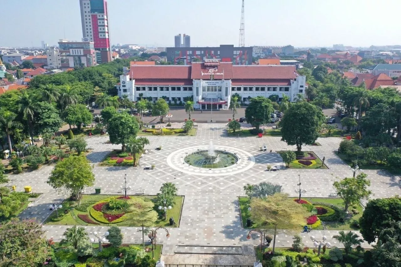 Pengamat: Pemkot Perlu Solusi Konkret, Bukan Cuma Blokir KK