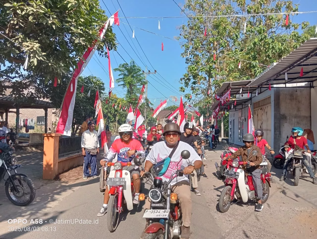 Ratusan Warga Ramaikan Pawai Merah Putih di Pejaten, Iring-Iringan Motor Sambut HUT ke-80 RI