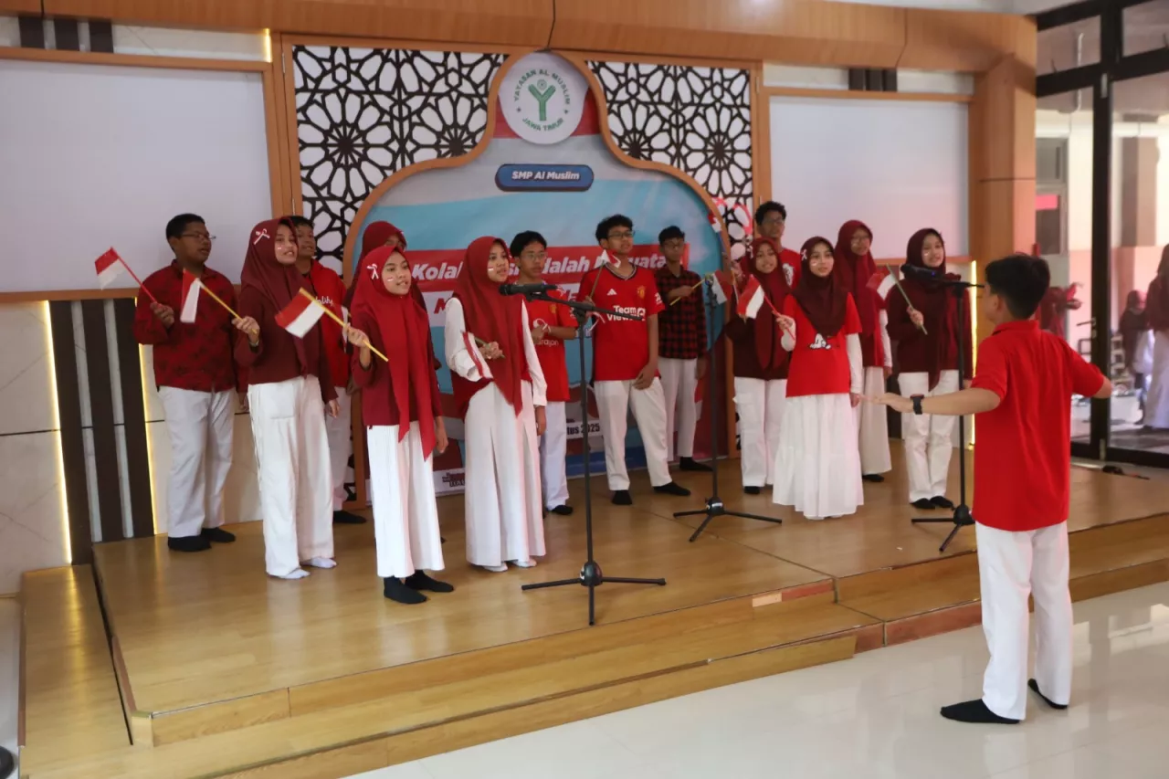 SMP Al Muslim Rayakan Hari Pramuka dan HUT RI dengan Lomba Meriah