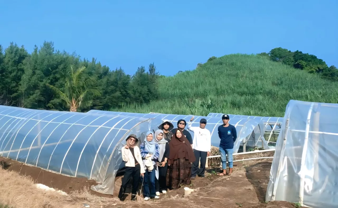 UPNVJT dan ITB Ahmad Dahlan Lamongan Gagas Produk Garam Berkelanjutan Melalui Kolaborasi dan Inovasi