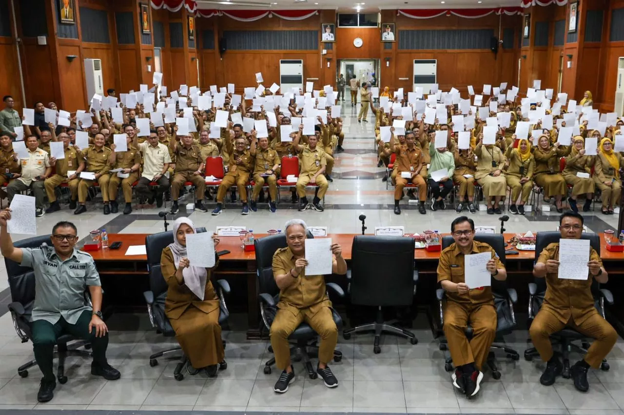 Surat Pernyataan Bebas Pungli, Pengamat Sebut Reaksi Eri Cahyadi atas Kritik Perwali 29