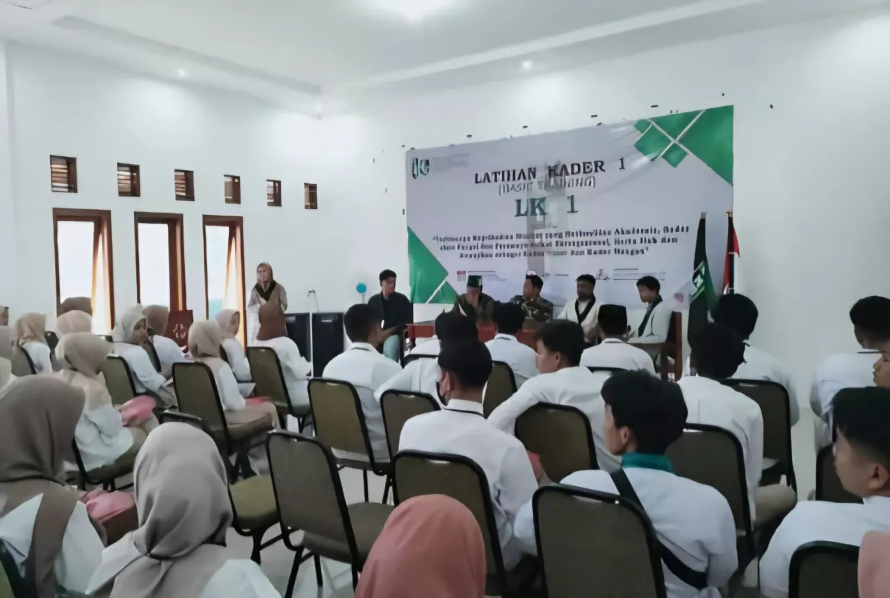 Muhlis Ali, Jalan Sunyi, Komitmen Besar