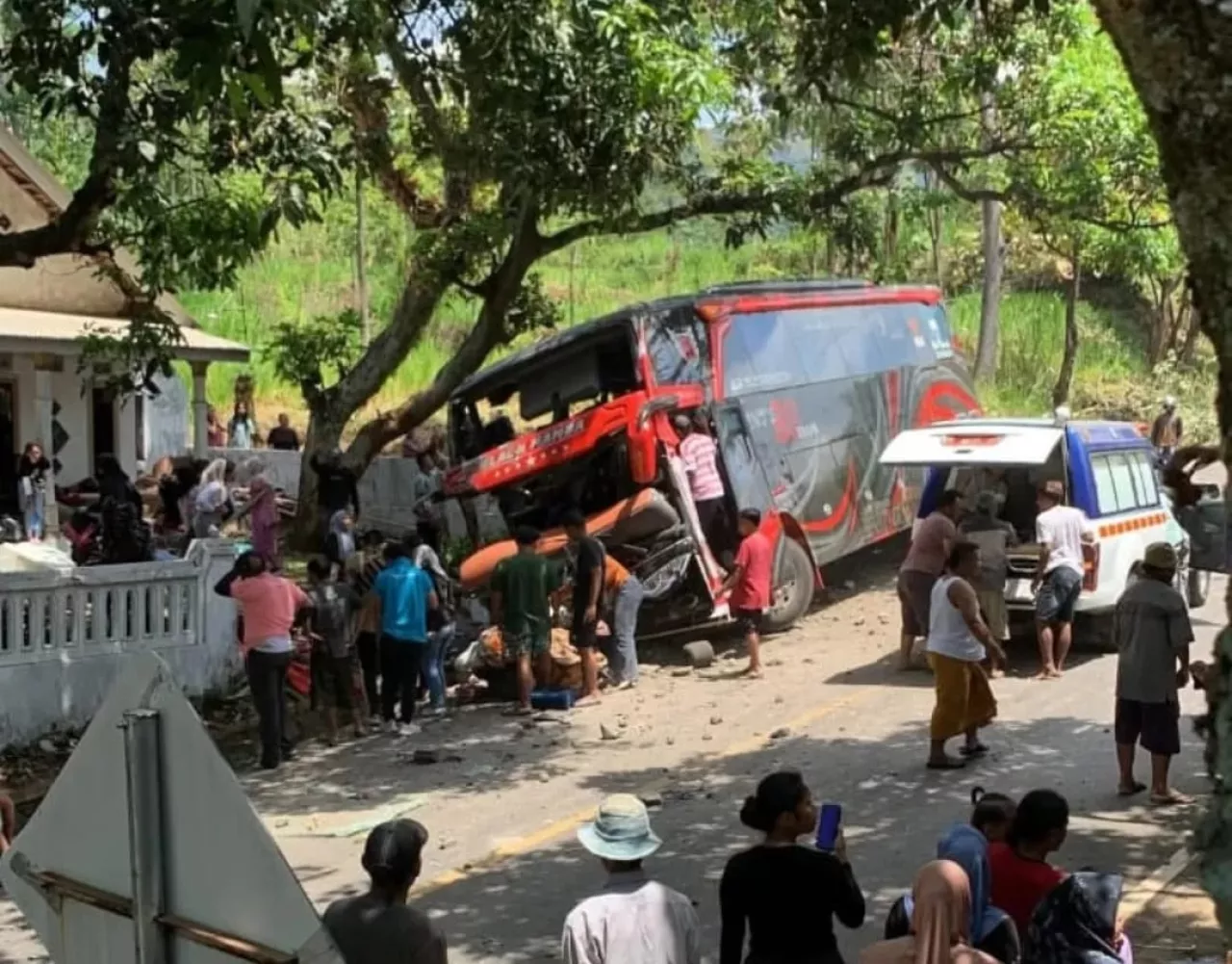 Delapan Karyawan RS Bina Sehat Jadi Korban Tewas Akibat Kecelakaan di Bromo