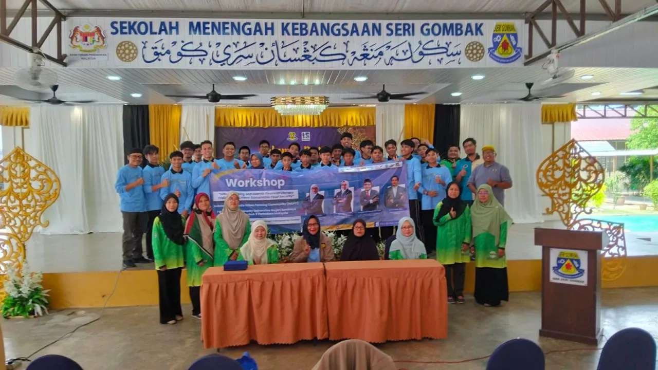 Fakultas Ketahanan Pangan Unesa Adakan Workshop Pertanian Sirkuler di SMK Seri Gombak Malaysia