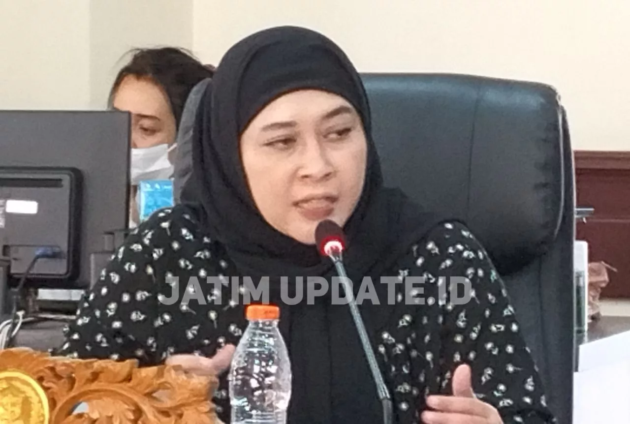 Ajeng Pertanyakan Program Tebus Ijazah Baznas Dialihkan ke Program Lain