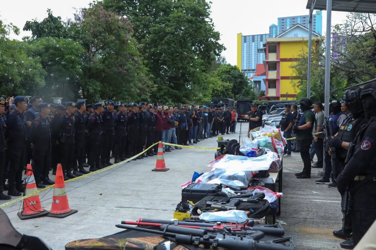 BNN Dan Polri Bongkar Sarang Narkoba Di Kampung Bahari , Berhasil Ungkap 89 Kg Sabu Dan 7 Pucuk Senjata Api