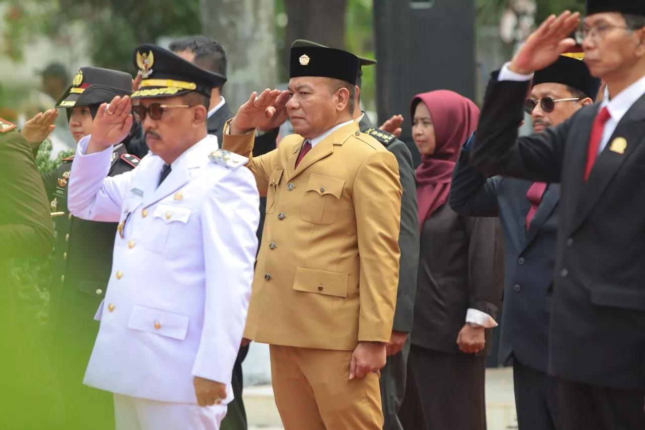 Hari Pahlawan di Balai Kota, Cak YeBe: Surabaya Harus Jadi Motor Indonesia Emas!