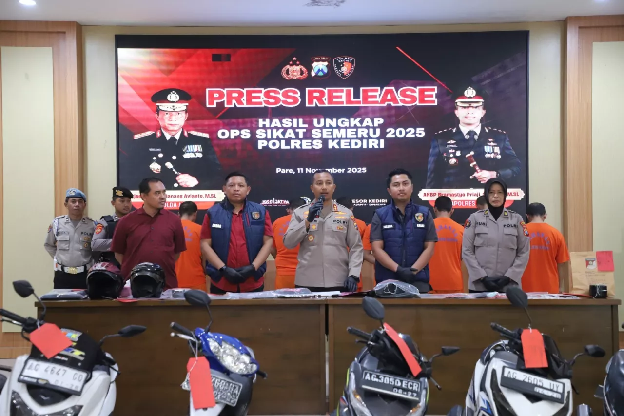 Polres Kediri Ungkap 15 Kasus Selama Operasi Sikat Semeru 2025, 14 Tersangka Berhasil Diamankan