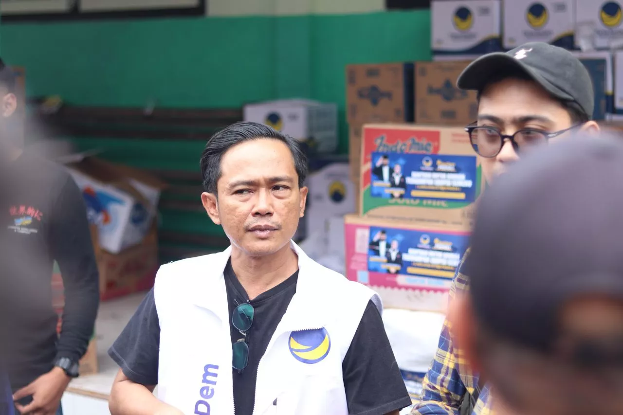NasDem Jatim Salurkan Bantuan untuk Pengungsi Semeru, Soroti Lokasi Huntara