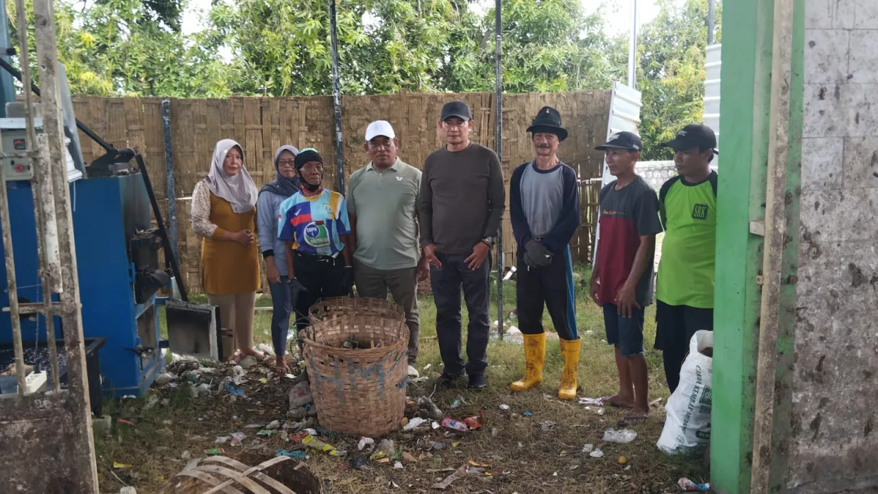 Kades Eli Susianto Pastikan TPS3R-nya Mampu Reduksi 80 Persen Timbulan Sampah Harian Warga