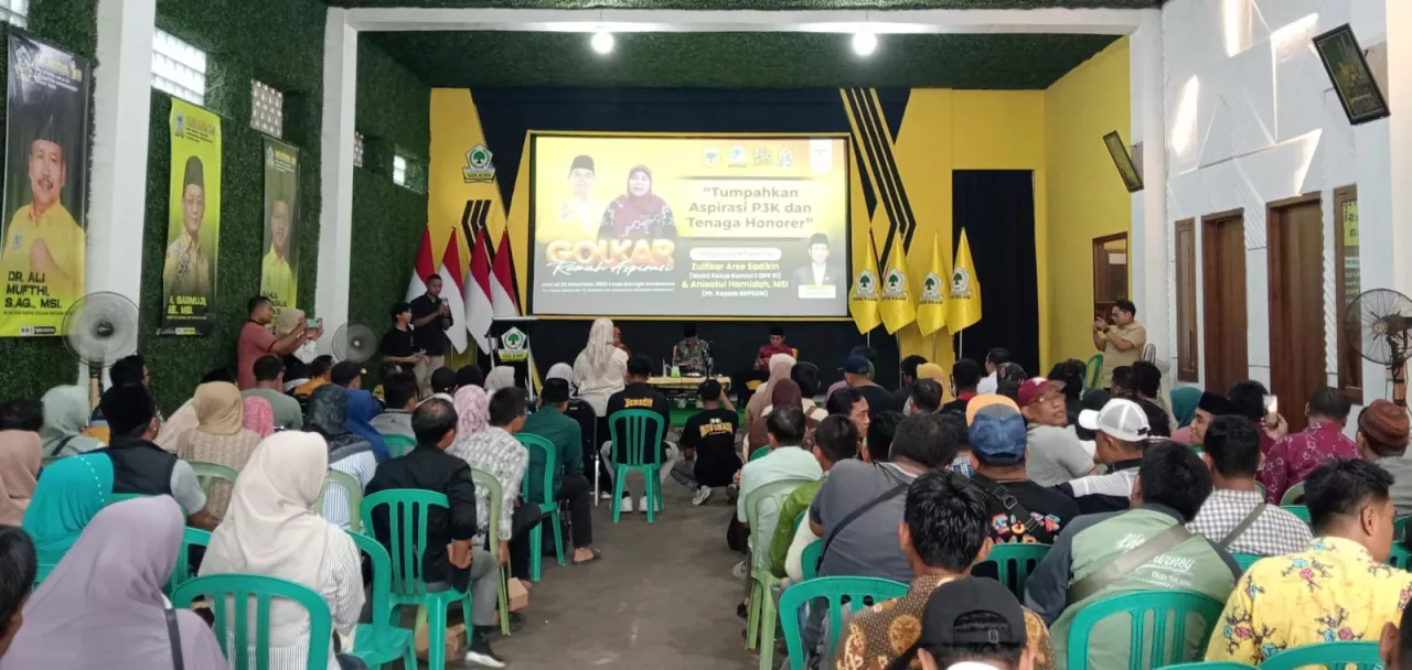 Lebih 100 Honorer dan P3K dari 5 Kabupaten Tumpahkan Aspirasi di Rumah Golkar Bondowoso