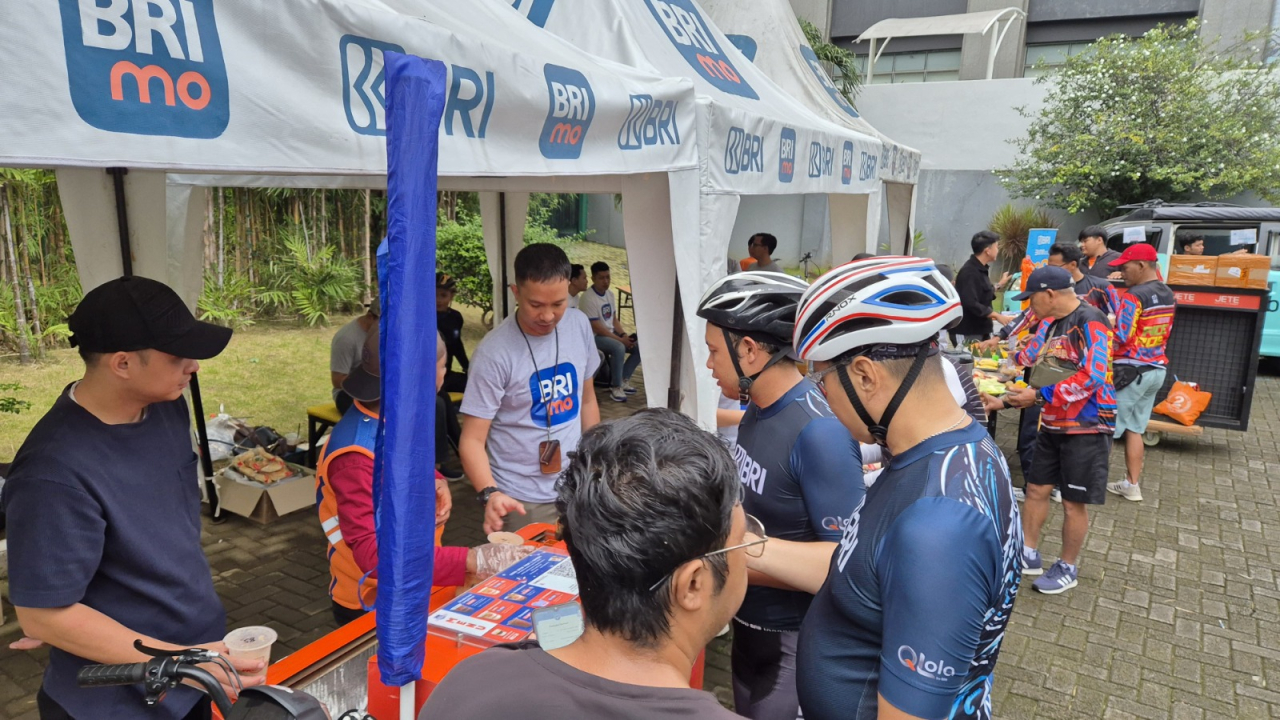 BRI Surabaya Kusuma Bangsa Gelar Tunjungan Loop Dorong Transaksi Digital