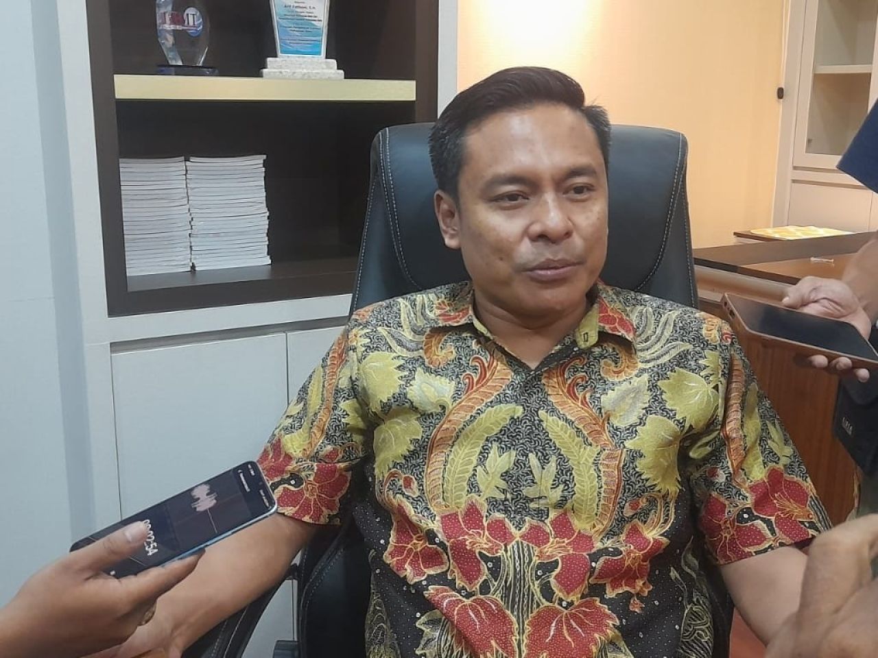 Pimpinan DPRD Surabaya Kritisi Rencana Dana Zakat Digunakan untuk MBG